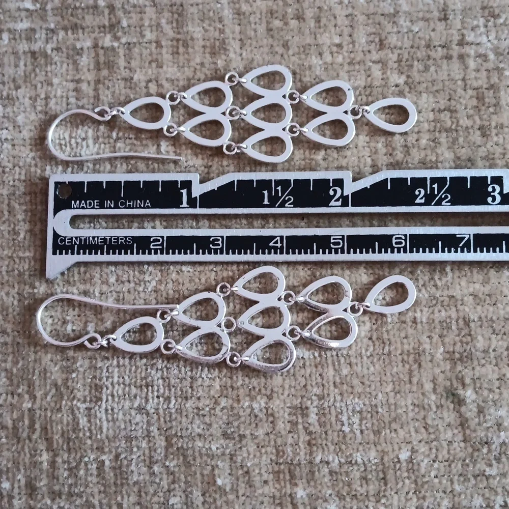 Silver Tone Rain Drop Dangle Earrings